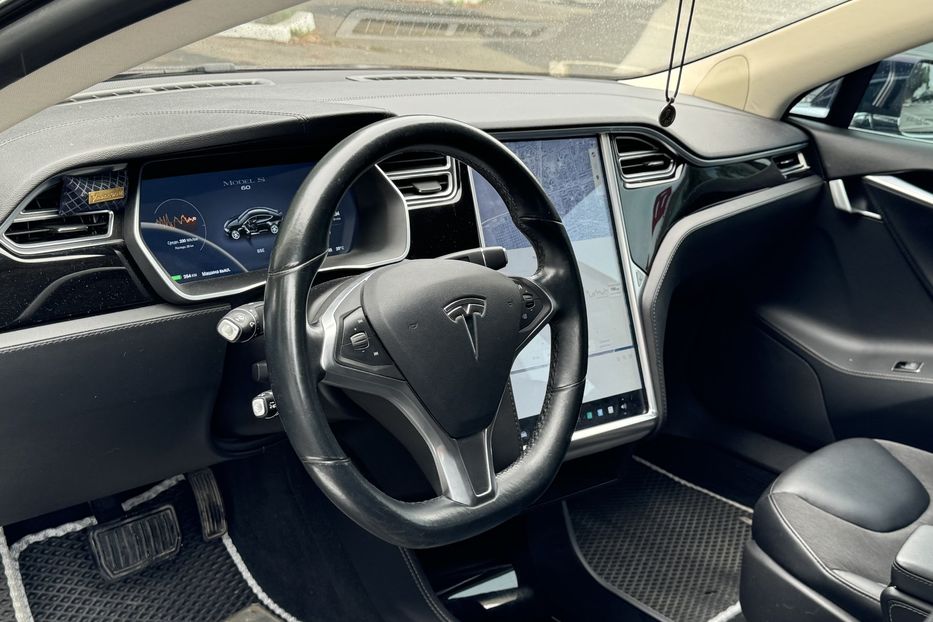 Продам Tesla Model S 2015 года в Одессе