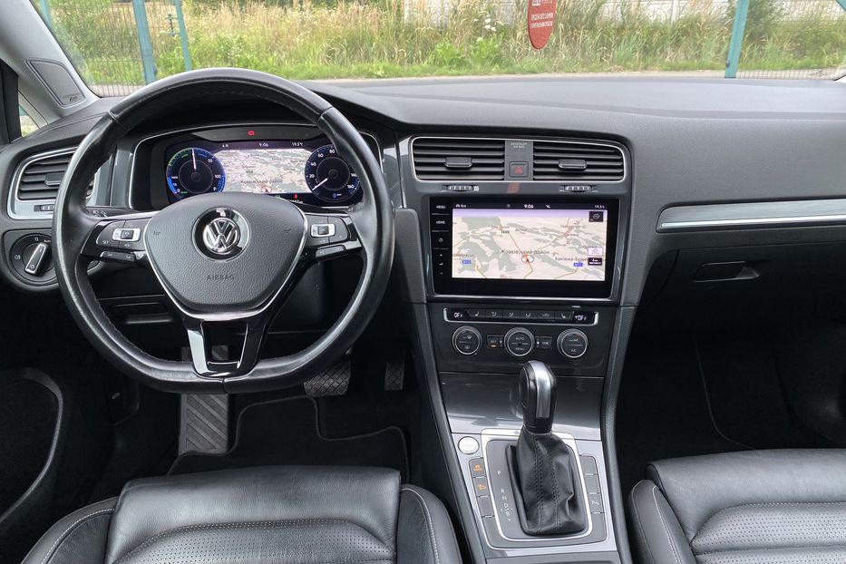 Продам Volkswagen e-Golf ТепловийБезключШкіраDynaudio 2021 года в Львове