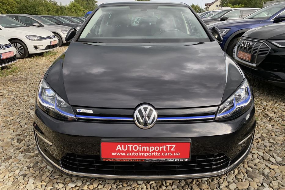 Продам Volkswagen e-Golf ТепловийКруїзБезключовийдоступ 2018 года в Львове