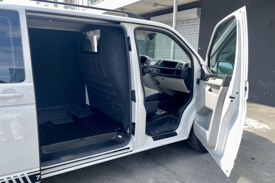 Продам Volkswagen T6 (Transporter) груз 2017 года в Киеве