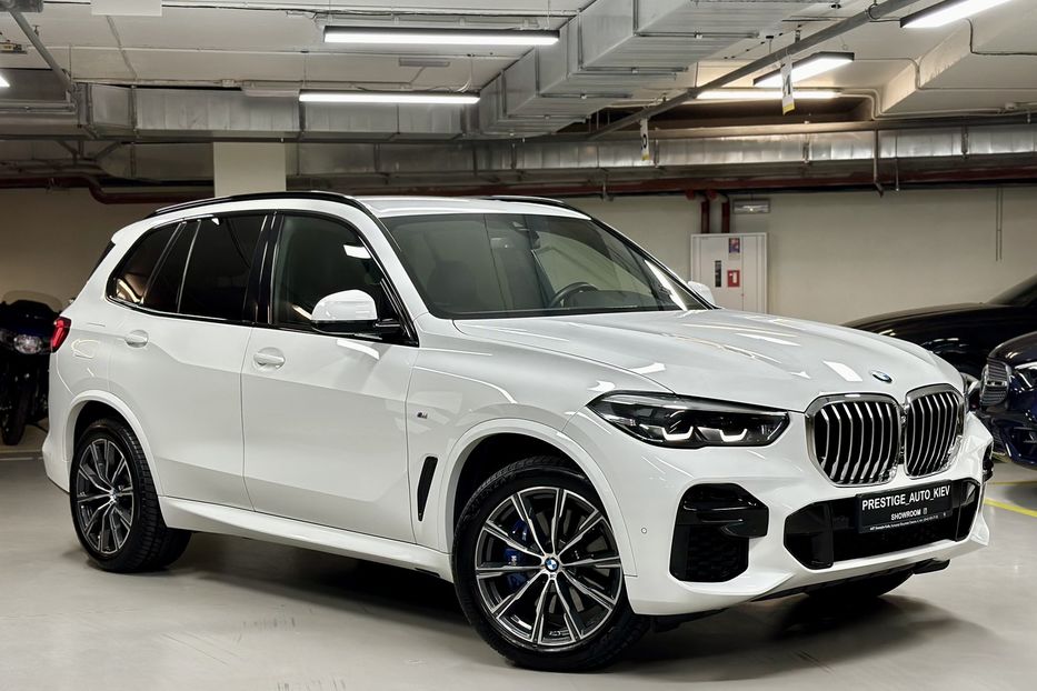 Продам BMW X5 40i Steptronic xDrive 2022 года в Киеве