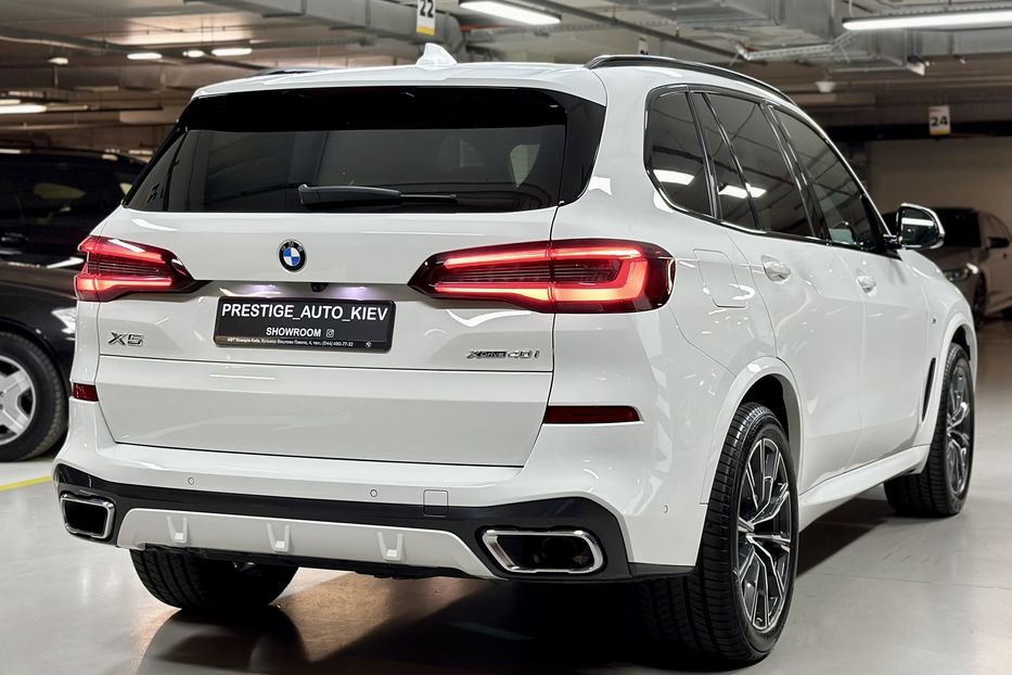 Продам BMW X5 40i Steptronic xDrive 2022 года в Киеве