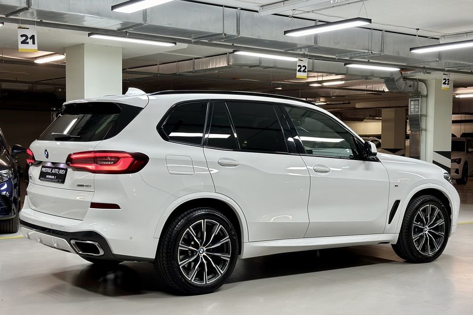 Продам BMW X5 40i Steptronic xDrive 2022 года в Киеве