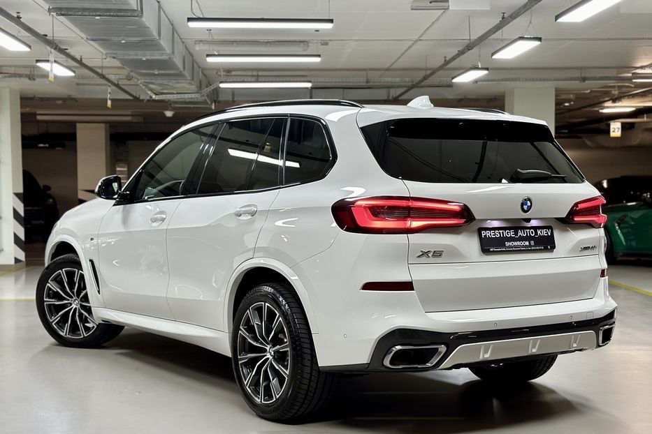 Продам BMW X5 40i Steptronic xDrive 2022 года в Киеве