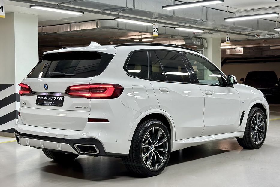 Продам BMW X5 40i Steptronic xDrive 2022 года в Киеве