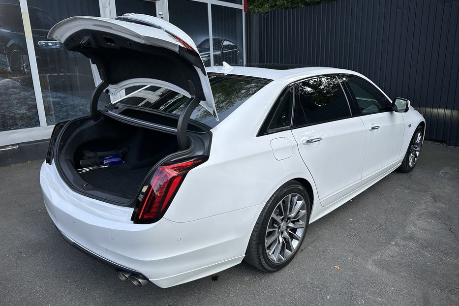 Продам Cadillac CT6 AWD Platinum 2019 года в Киеве