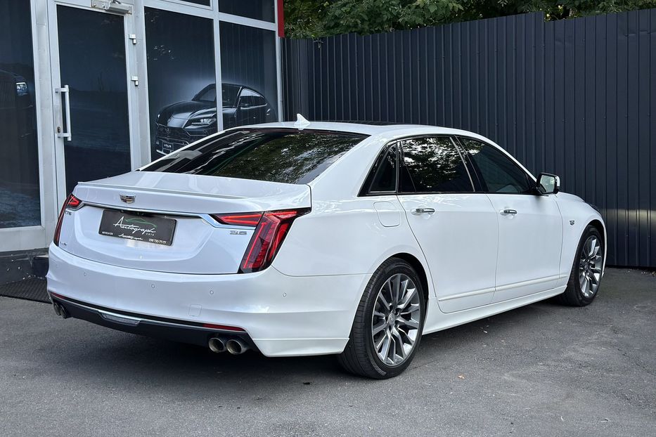 Продам Cadillac CT6 AWD Platinum 2019 года в Киеве