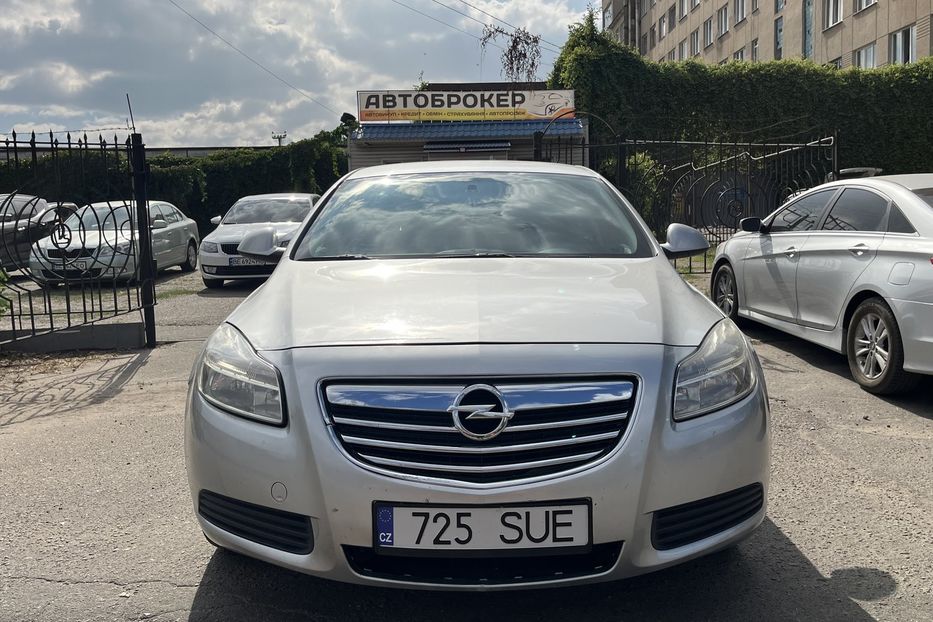 Продам Opel Insignia 2,0 TDI 2011 года в Николаеве