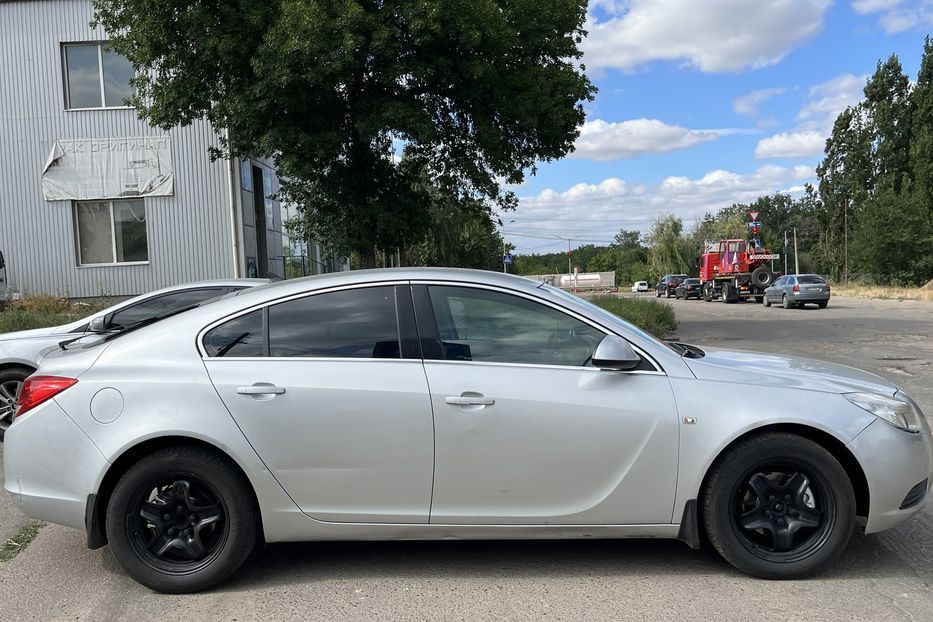 Продам Opel Insignia 2,0 TDI 2011 года в Николаеве