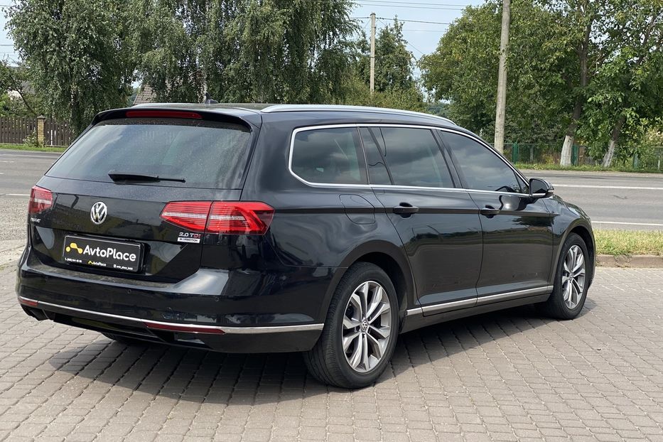 Продам Volkswagen Passat B8 2016 года в Луцке