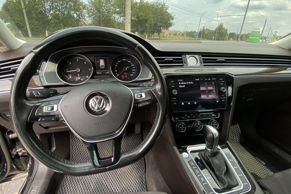 Продам Volkswagen Passat B8 2016 года в Луцке