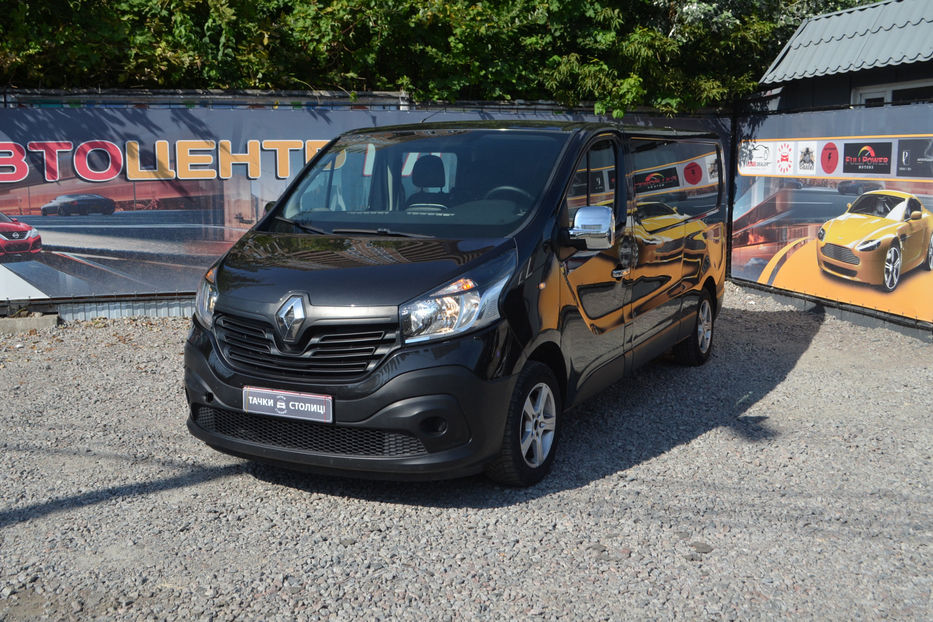 Продам Renault Trafic пасс. 2015 года в Киеве