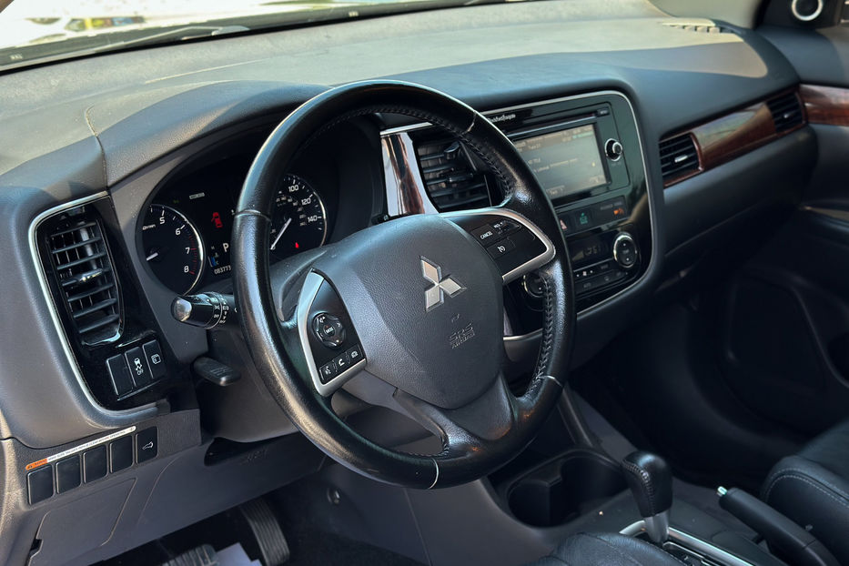 Продам Mitsubishi Outlander Se 2014 года в Черновцах