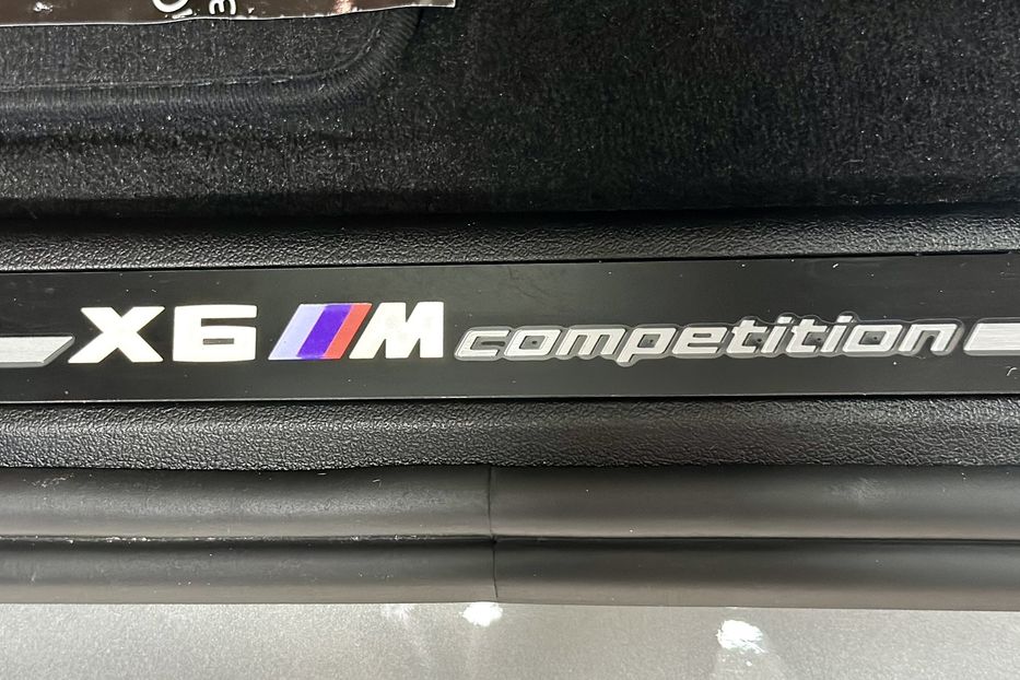 Продам BMW X6 M Competition 2022 года в Киеве