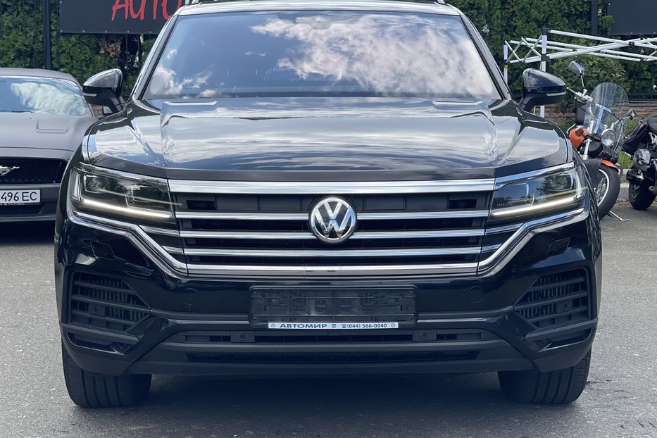 Продам Volkswagen Touareg 2019 года в Киеве