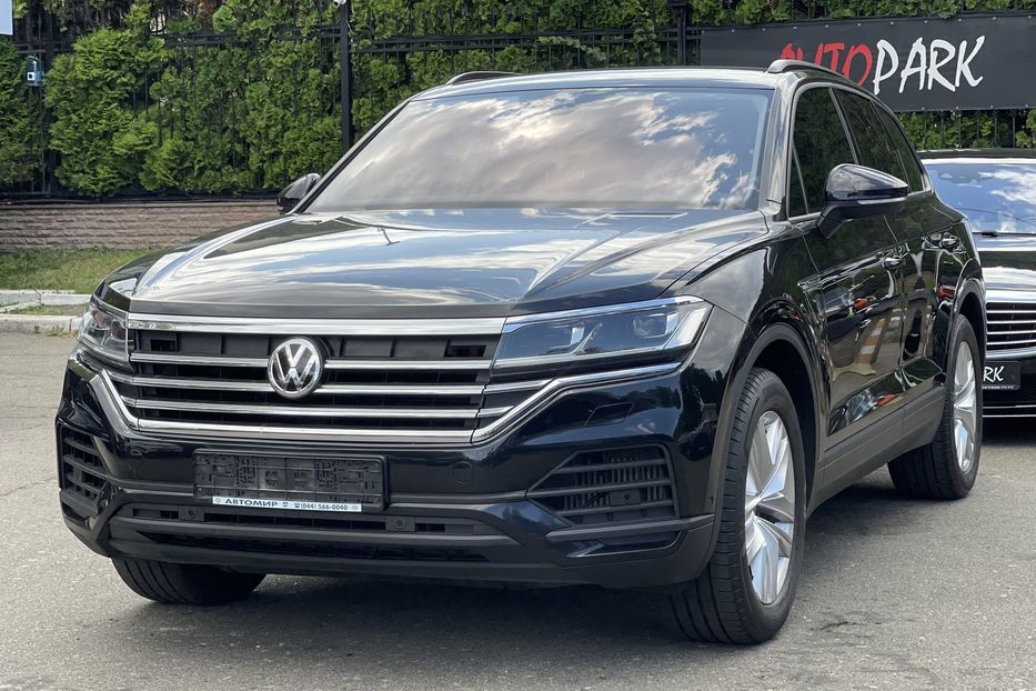 Продам Volkswagen Touareg 2019 года в Киеве