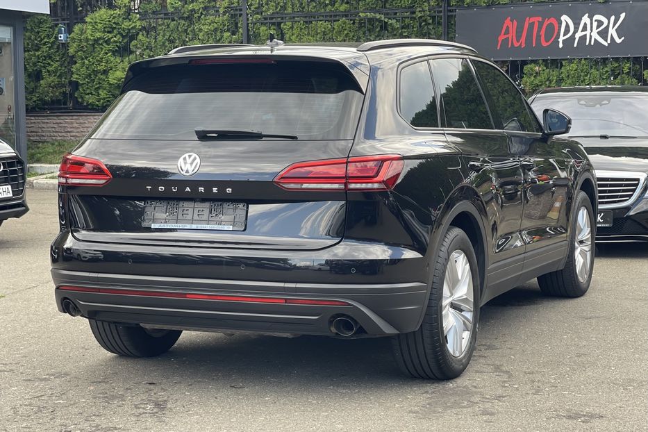 Продам Volkswagen Touareg 2019 года в Киеве