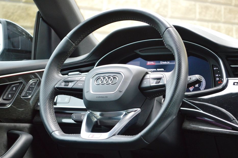 Продам Audi Q8 2019 года в Одессе