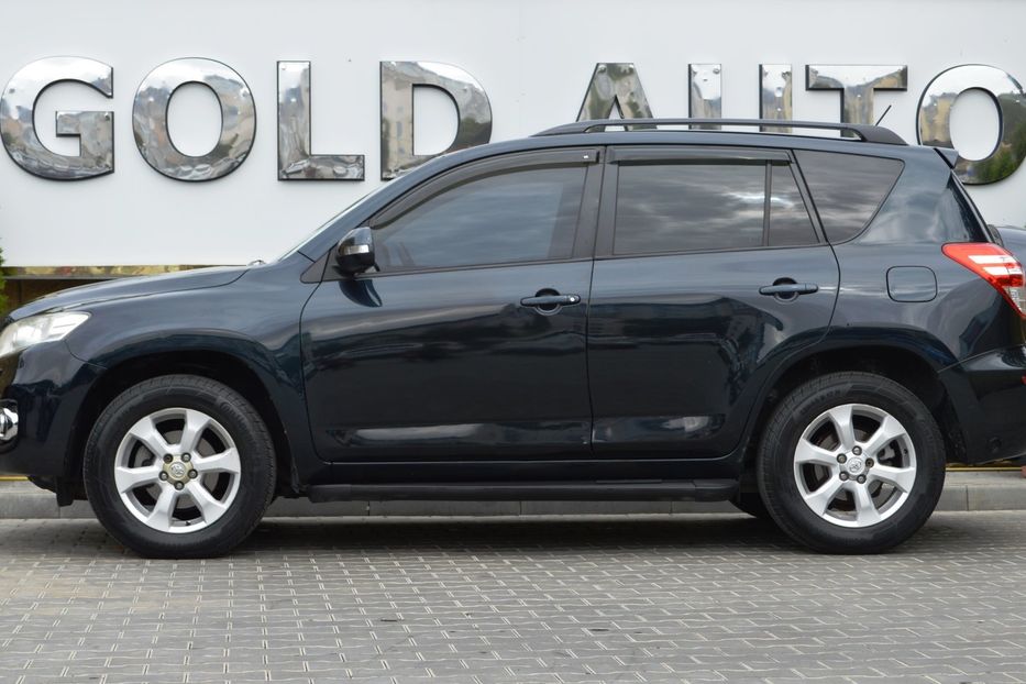 Продам Toyota Rav 4 2011 года в Одессе