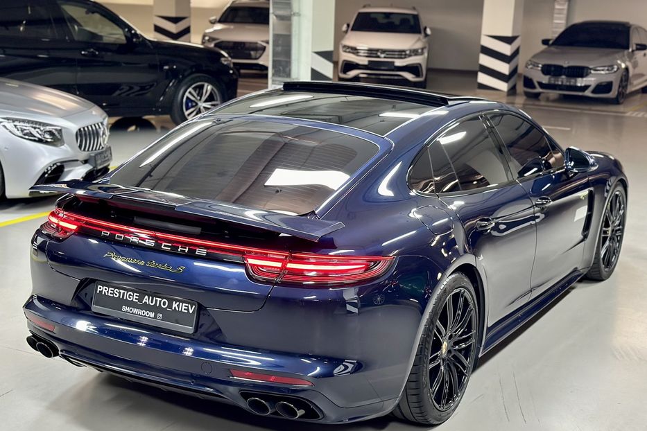 Продам Porsche Panamera Turbo S E-Hybrid 2017 года в Киеве