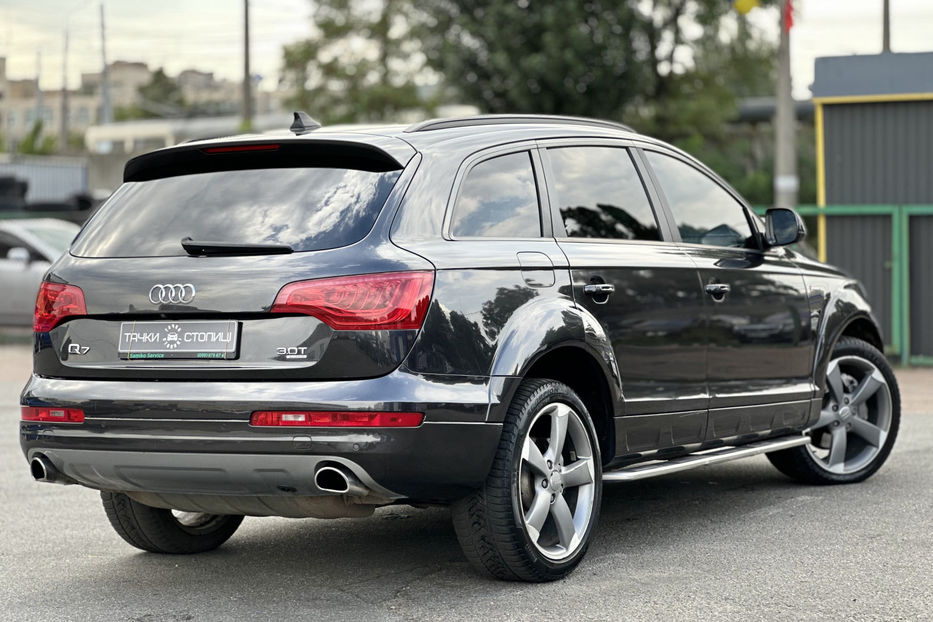 Продам Audi Q7 2013 года в Киеве