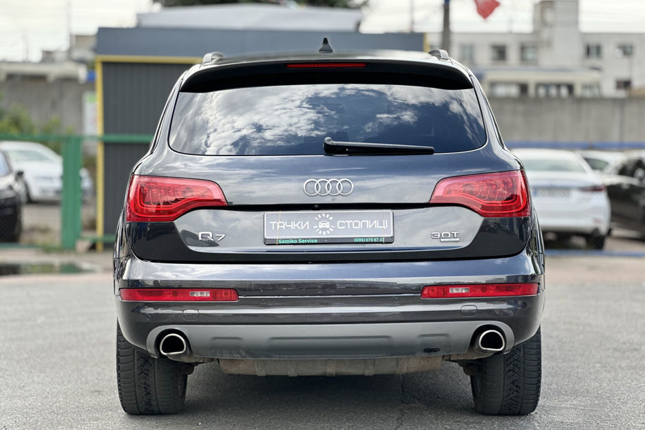 Продам Audi Q7 2013 года в Киеве