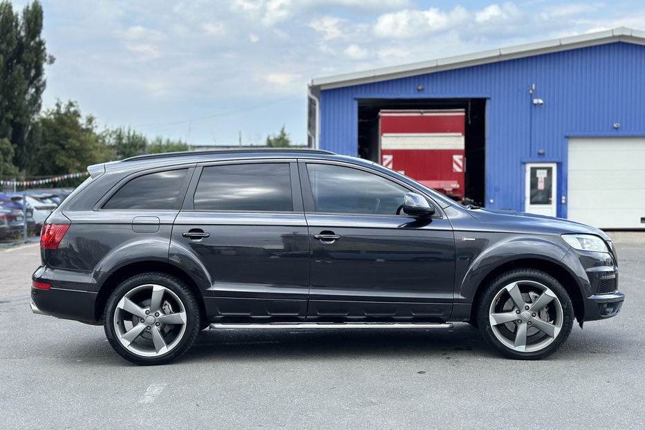 Продам Audi Q7 2013 года в Киеве