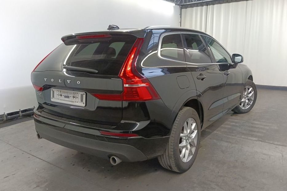 Продам Volvo XC60 MOMENTUM PRO 120kw v7168 2020 года в Луцке