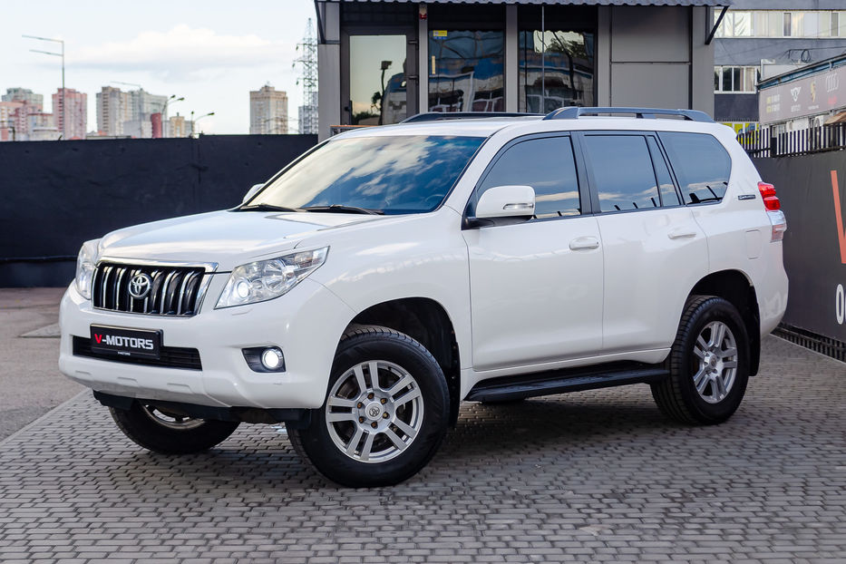 Продам Toyota Land Cruiser Prado 2012 года в Киеве