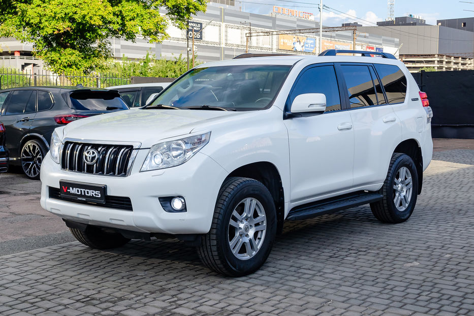 Продам Toyota Land Cruiser Prado 2012 года в Киеве