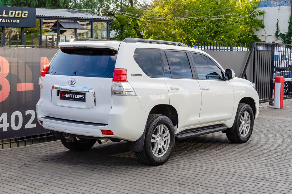 Продам Toyota Land Cruiser Prado 2012 года в Киеве