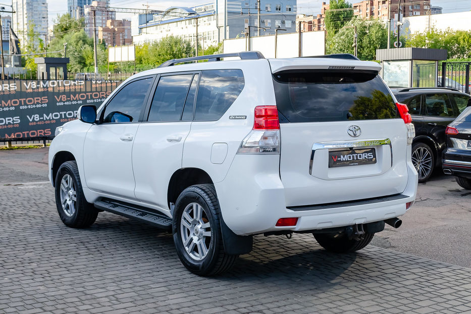 Продам Toyota Land Cruiser Prado 2012 года в Киеве