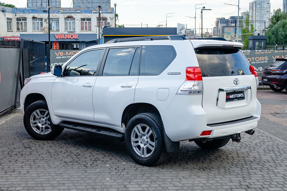 Продам Toyota Land Cruiser Prado 2012 года в Киеве