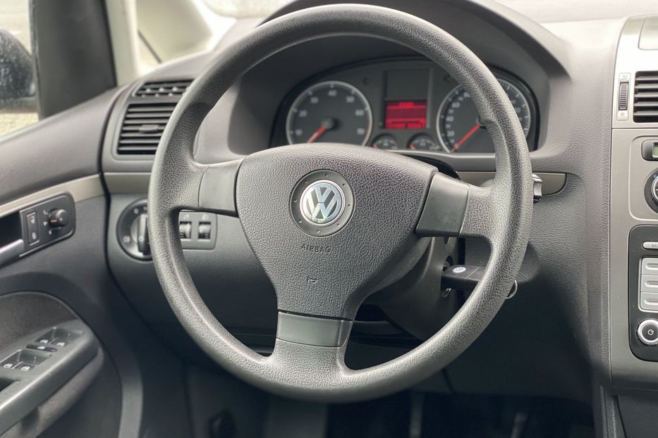 Продам Volkswagen Touran 2007 года в Луцке