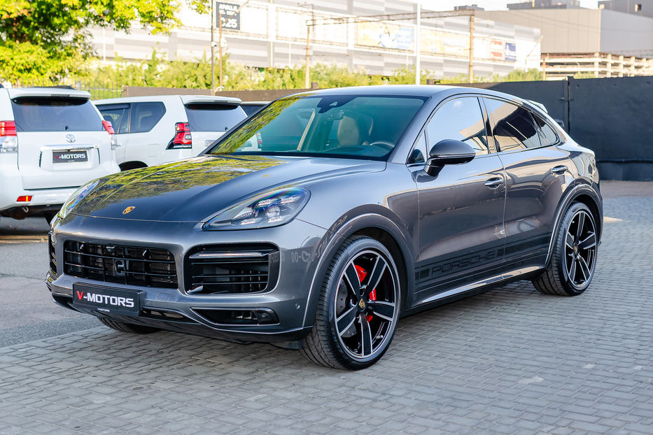 Продам Porsche Cayenne Coupe GTS 2022 года в Киеве