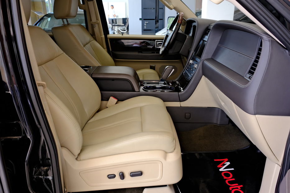 Продам Lincoln Navigator 2016 года в Одессе