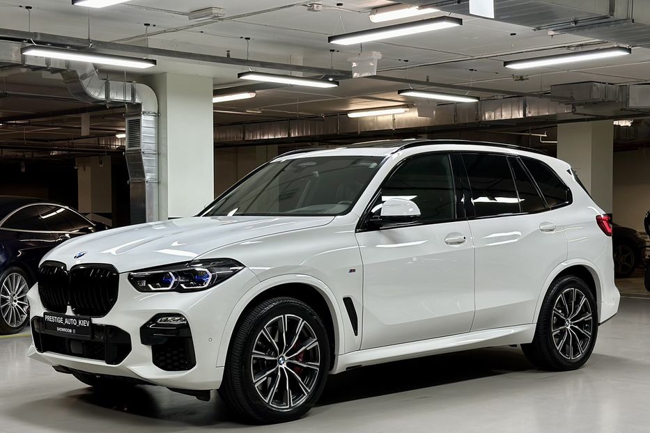 Продам BMW X5 M50i Steptronic xDrive 2021 года в Киеве