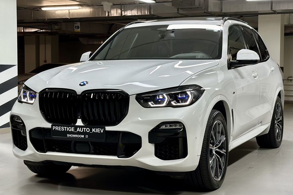 Продам BMW X5 M50i Steptronic xDrive 2021 года в Киеве