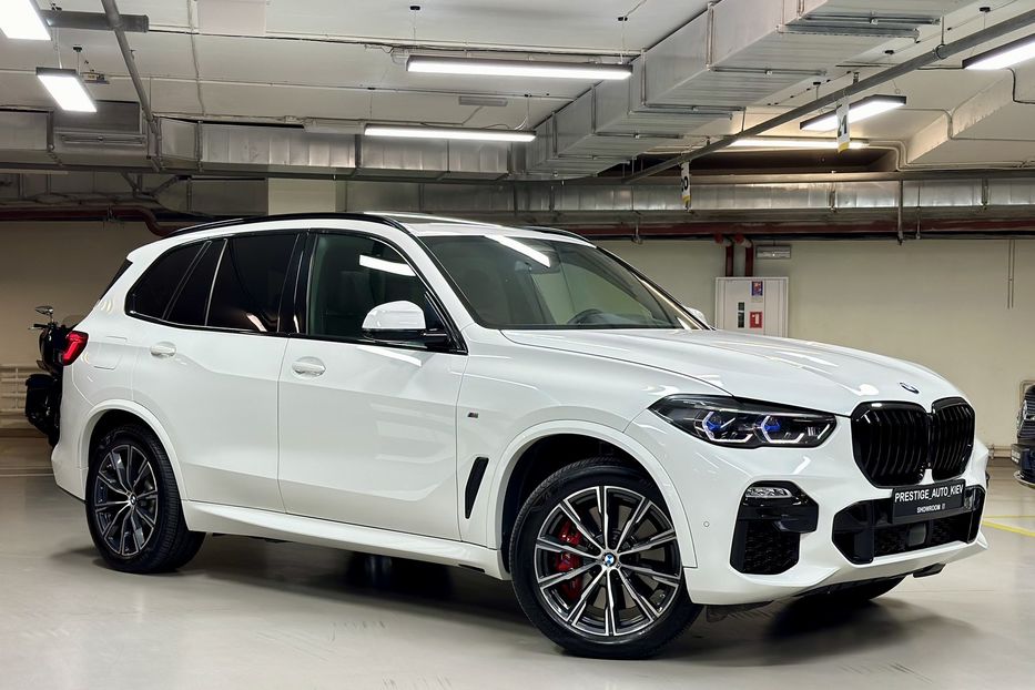 Продам BMW X5 M50i Steptronic xDrive 2021 года в Киеве