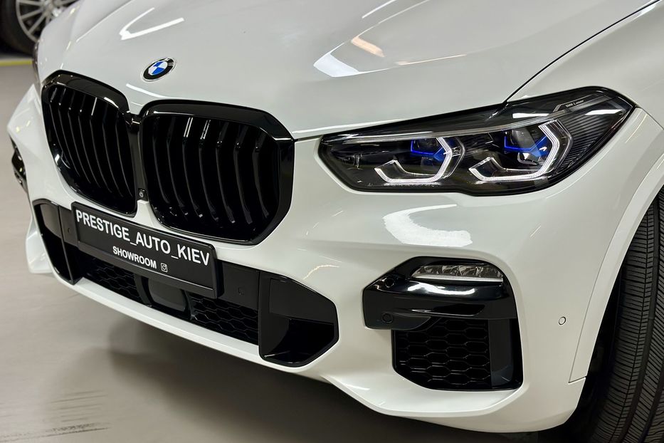 Продам BMW X5 M50i Steptronic xDrive 2021 года в Киеве