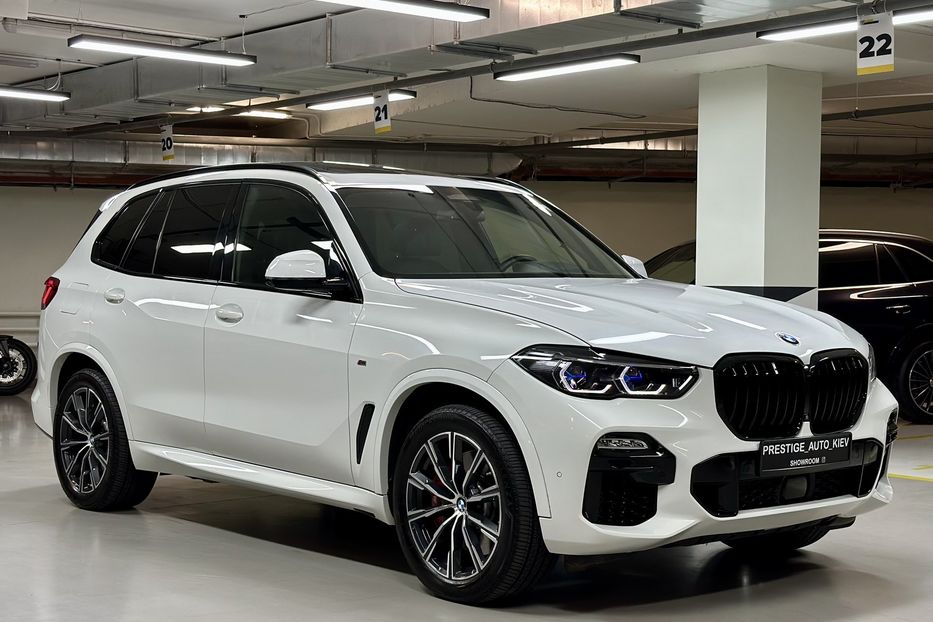 Продам BMW X5 M50i Steptronic xDrive 2021 года в Киеве