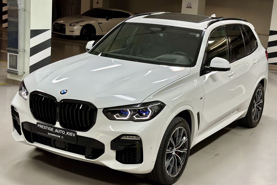 Продам BMW X5 M50i Steptronic xDrive 2021 года в Киеве