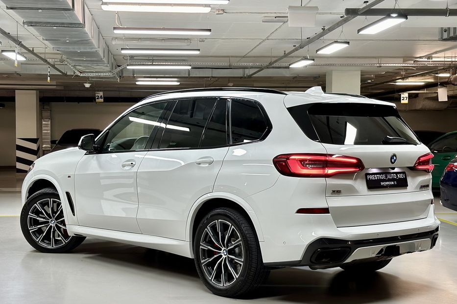 Продам BMW X5 M50i Steptronic xDrive 2021 года в Киеве