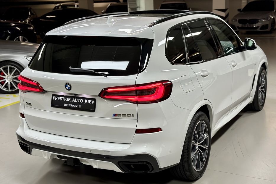 Продам BMW X5 M50i Steptronic xDrive 2021 года в Киеве