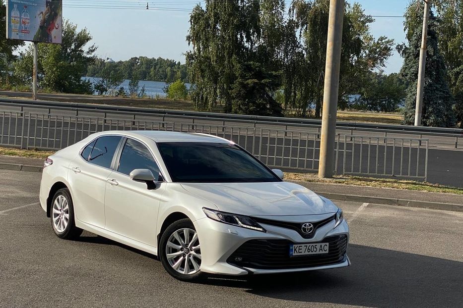 Продам Toyota Camry 2020 года в Днепре