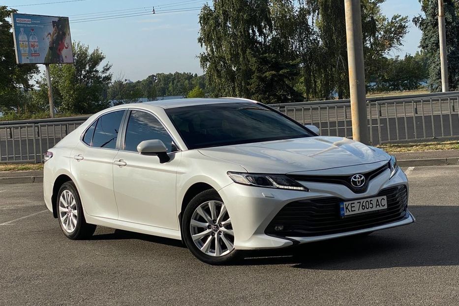 Продам Toyota Camry 2020 года в Днепре