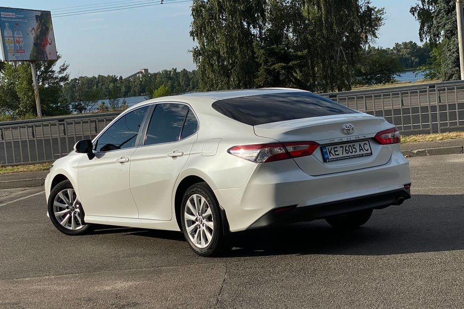 Продам Toyota Camry 2020 года в Днепре