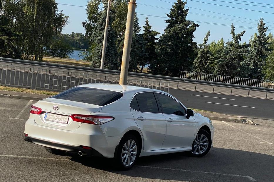 Продам Toyota Camry 2020 года в Днепре