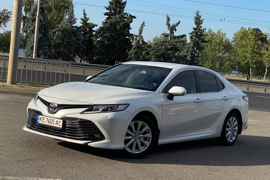 Продам Toyota Camry 2020 года в Днепре