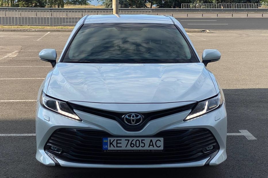 Продам Toyota Camry 2020 года в Днепре